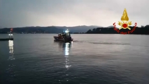 Tragedia sul Lago Maggiore - House Boat si rovescia e affonda